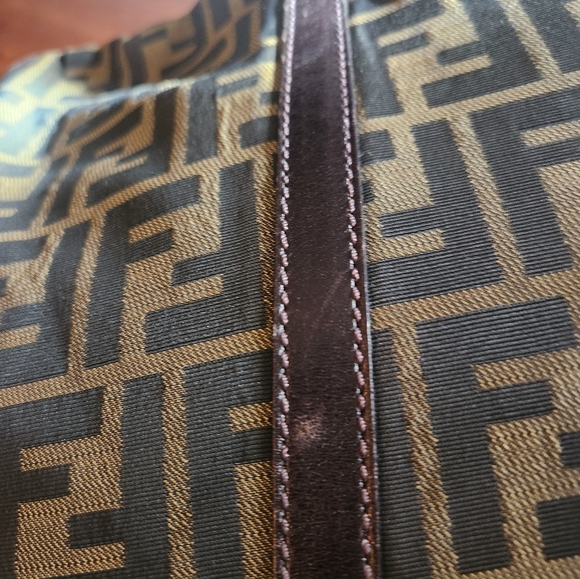 Sold-Fendi Travel Bag w/lock and key! - Picture 13 of 16